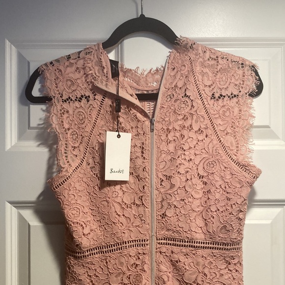 Bardot lace dress Size small - Picture 3 of 7